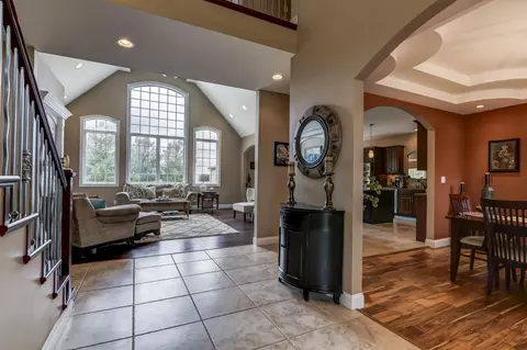 200 Bourbon St, Springfield, IL 62707 photo 4