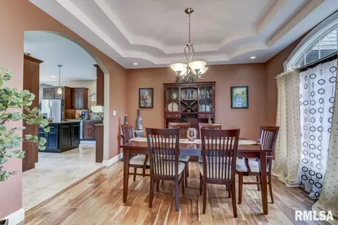 200 Bourbon St, Springfield, IL 62707 photo 6