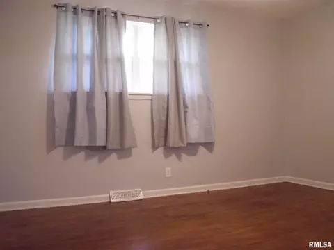 1704 N 23rd St, Springfield, IL 62702 photo 10
