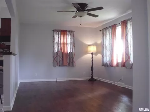 1704 N 23rd St, Springfield, IL 62702 photo 3