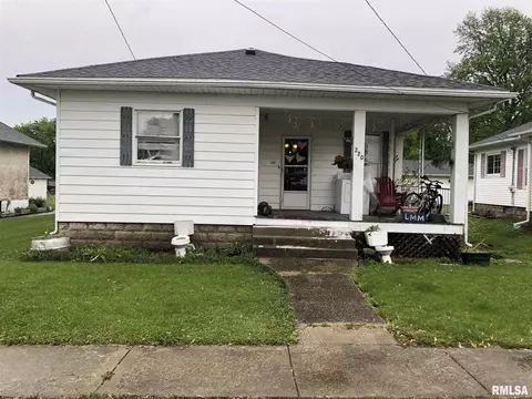 220 N Stanton St, Bluffs, IL 62621 photo 1