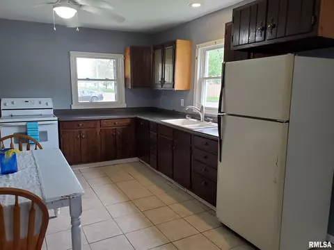 2300 E Keys Ave, Springfield, IL 62702 photo 13
