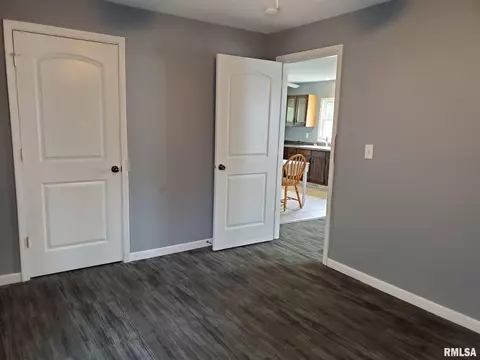 2300 E Keys Ave, Springfield, IL 62702 photo 9