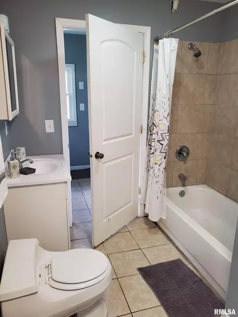 2300 E Keys Ave, Springfield, IL 62702 photo 17