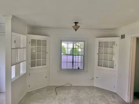 1606 W Edwards St, Springfield, IL 62704 photo 6