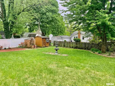 1606 W Edwards St, Springfield, IL 62704 photo 21
