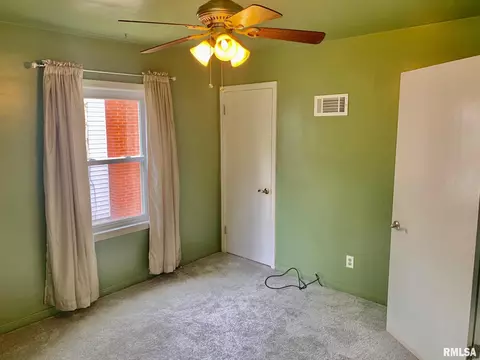 1606 W Edwards St, Springfield, IL 62704 photo 12