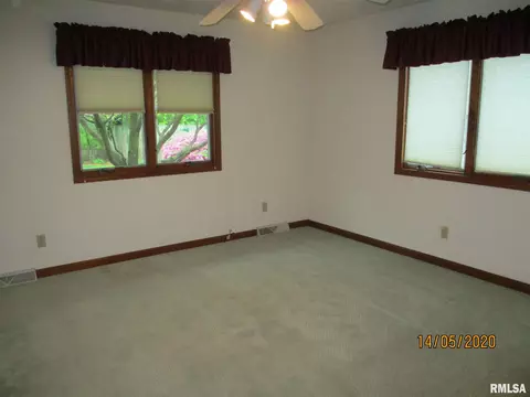 5208 Deerwood Lake Dr, Springfield, IL 62703 photo 11