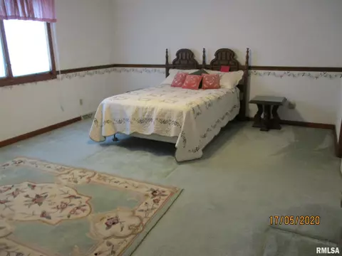 5208 Deerwood Lake Dr, Springfield, IL 62703 photo 9