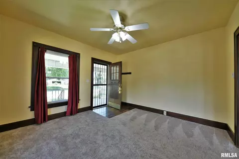 2201 Yale Blvd, Springfield, IL 62703 photo 5