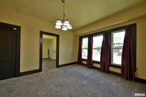2201 Yale Blvd, Springfield, IL 62703 photo 8