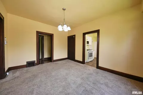 2201 Yale Blvd, Springfield, IL 62703 photo 16