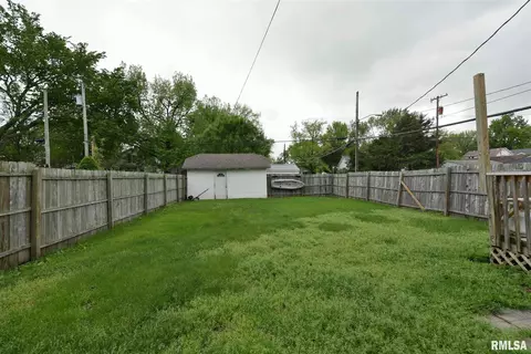 2201 Yale Blvd, Springfield, IL 62703 photo 15