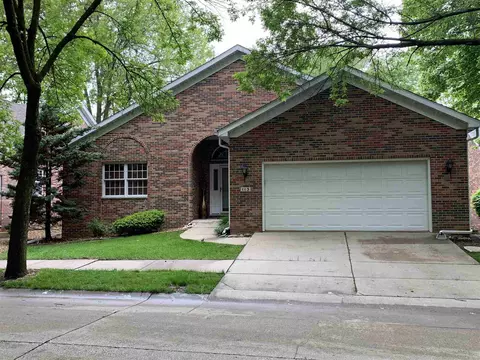 113 Timberridge Dr, Springfield, IL 62702 photo 1