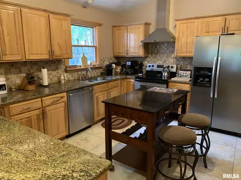 113 Timberridge Dr, Springfield, IL 62702 photo 6
