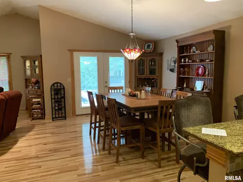 113 Timberridge Dr, Springfield, IL 62702 photo 7