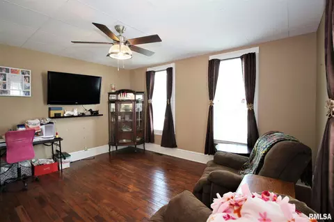 1024 N Walnut St, Springfield, IL 62702 photo 17