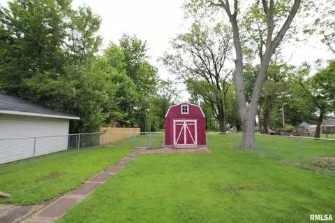 1024 N Walnut St, Springfield, IL 62702 photo 41