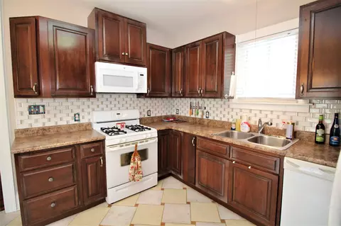 1024 N Walnut St, Springfield, IL 62702 photo 34