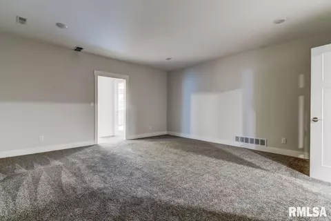 370 Abigail Dr, Springfield, IL 62711 photo 32
