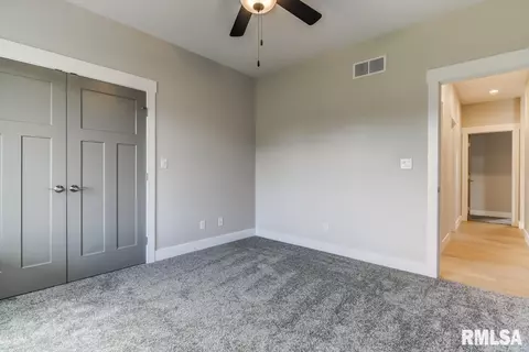 370 Abigail Dr, Springfield, IL 62711 photo 13