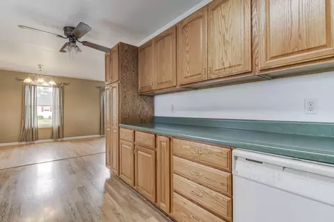 4108 Marie Dr, Springfield, IL 62707 photo 8