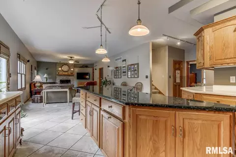 2331 Chesapeake Lndg, Springfield, IL 62712 photo 16
