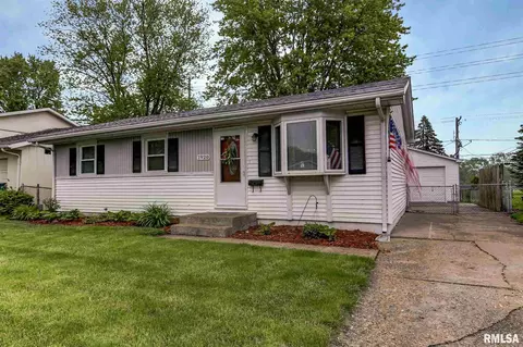 1920 Camden St, Springfield, IL 62702 photo 1