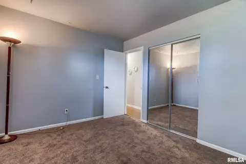 1920 Camden St, Springfield, IL 62702 photo 11