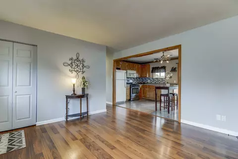 1920 Camden St, Springfield, IL 62702 photo 4