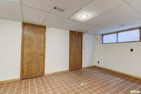 632 S Meadowbrook Rd, Springfield, IL 62711 photo 38
