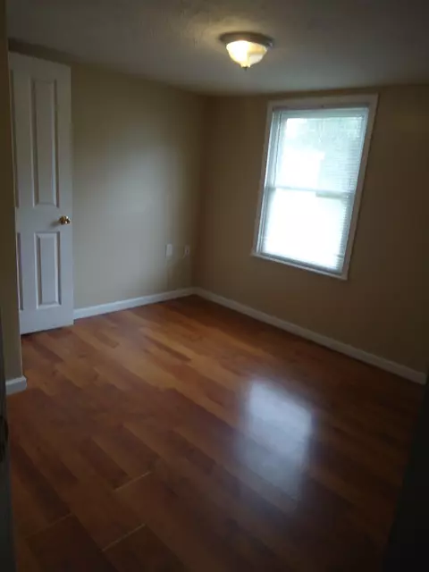314 S Main St, Chatham, IL 62629 photo 5