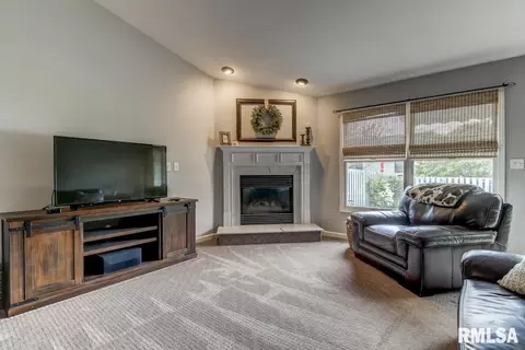 7113 Piper Glen Dr, Springfield, IL 62711 photo 7