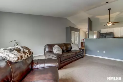 7113 Piper Glen Dr, Springfield, IL 62711 photo 8