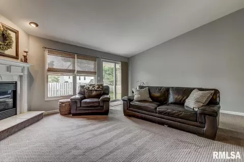 7113 Piper Glen Dr, Springfield, IL 62711 photo 9