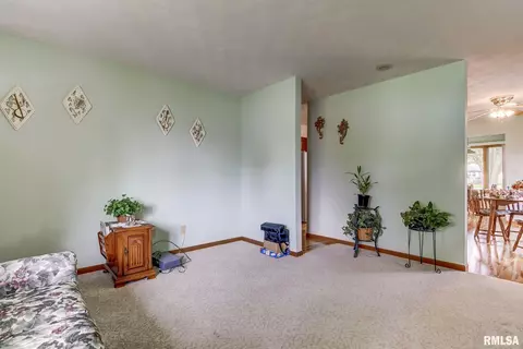 120 Como Ln, Springfield, IL 62703 photo 8
