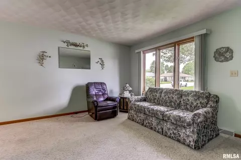 120 Como Ln, Springfield, IL 62703 photo 5