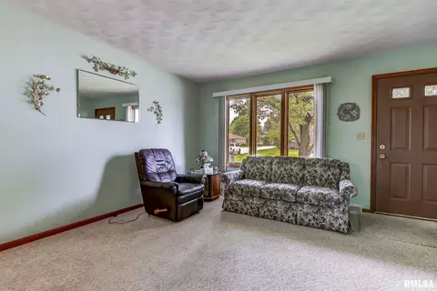 120 Como Ln, Springfield, IL 62703 photo 6