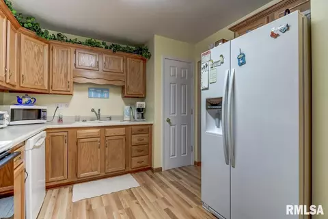 2005 Cormorant Dr, Springfield, IL 62711 photo 9