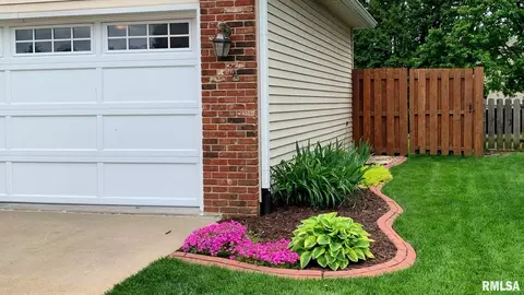 4304 Fielding Dr, Springfield, IL 62707 photo 3
