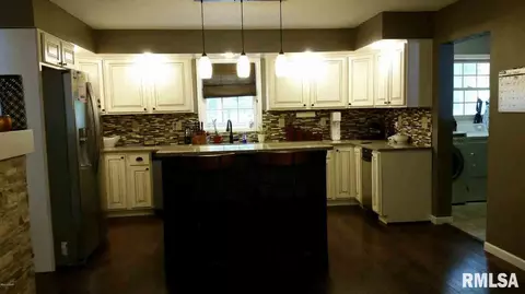 11093 Moses Dr, Benton, IL 62812 photo 11