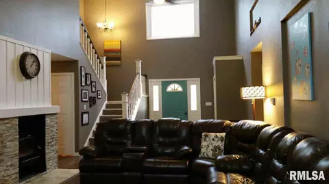 11093 Moses Dr, Benton, IL 62812 photo 9