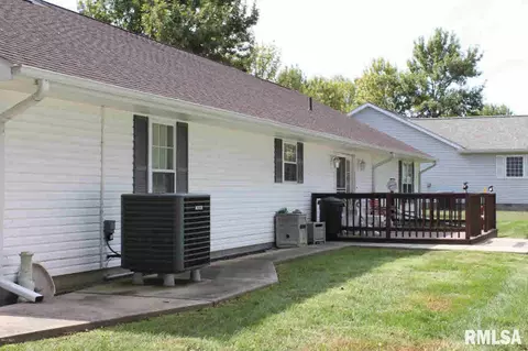 307 Evergreen, Herrin, IL 62948 photo 5
