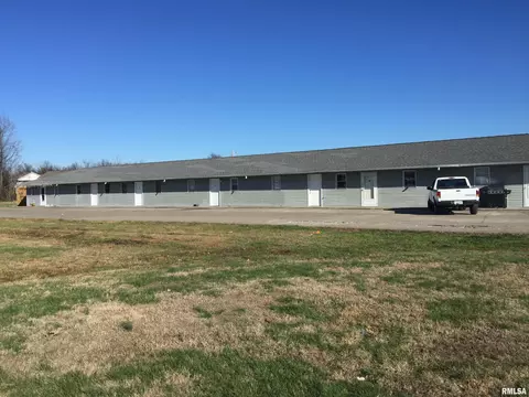 1015 E 8th St, Metropolis, IL 62960 photo 2