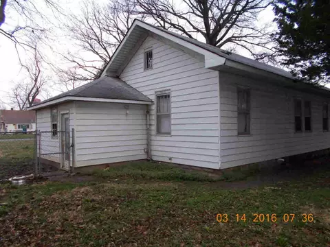 313 Castleton Ave, Mount Vernon, IL 62864 photo 3