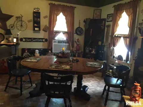 100 N Marshall, Dix, IL 62830 photo 6