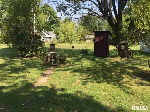 100 N Marshall, Dix, IL 62830 photo 13