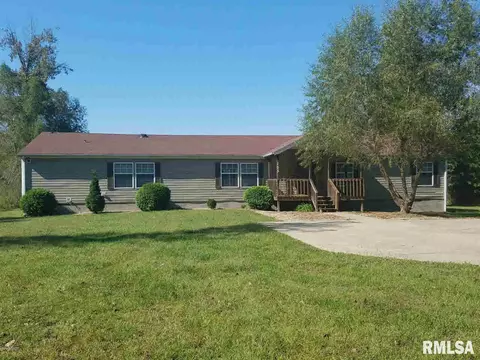 103 S 37th St, Herrin, IL 62948 photo 2