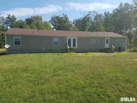 103 S 37th St, Herrin, IL 62948 photo 5