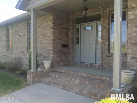 1600 E Clark Trl, Herrin, IL 62948 photo 2
